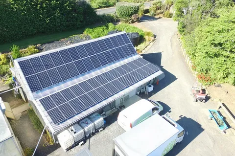 Commercial Solar NZ: A Complete Guide to Solar Adoption for Companies