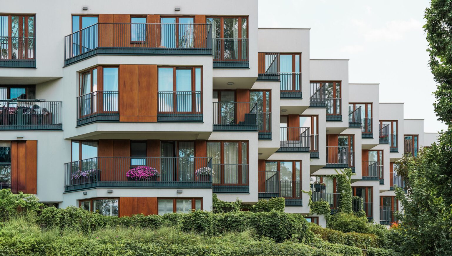 What to Consider When Choosing an Apartment Complex